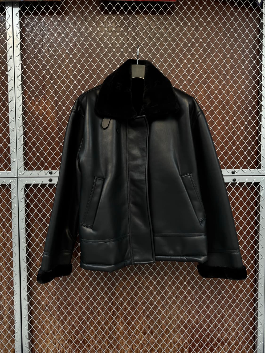 노지연 moso 비건 래더 시어링 블랙 무스탕 새상품 상품이미지10