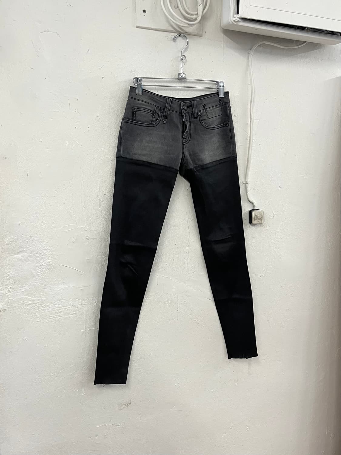 R13 챕스 레더 데님 팬츠 상품이미지2