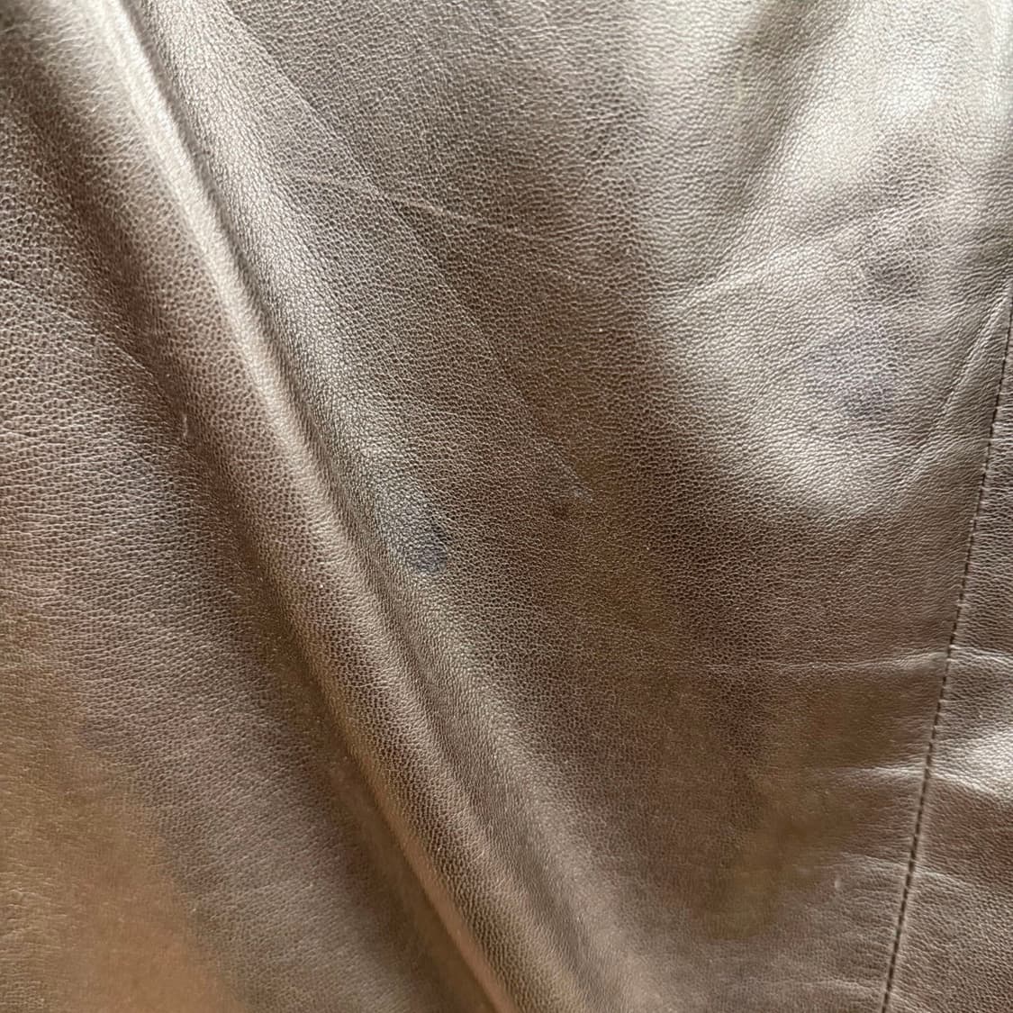 살바토레 페라가모 레더 미디 스커트 사이드 포켓 백 슬릿 디테일 브라운 상품이미지5