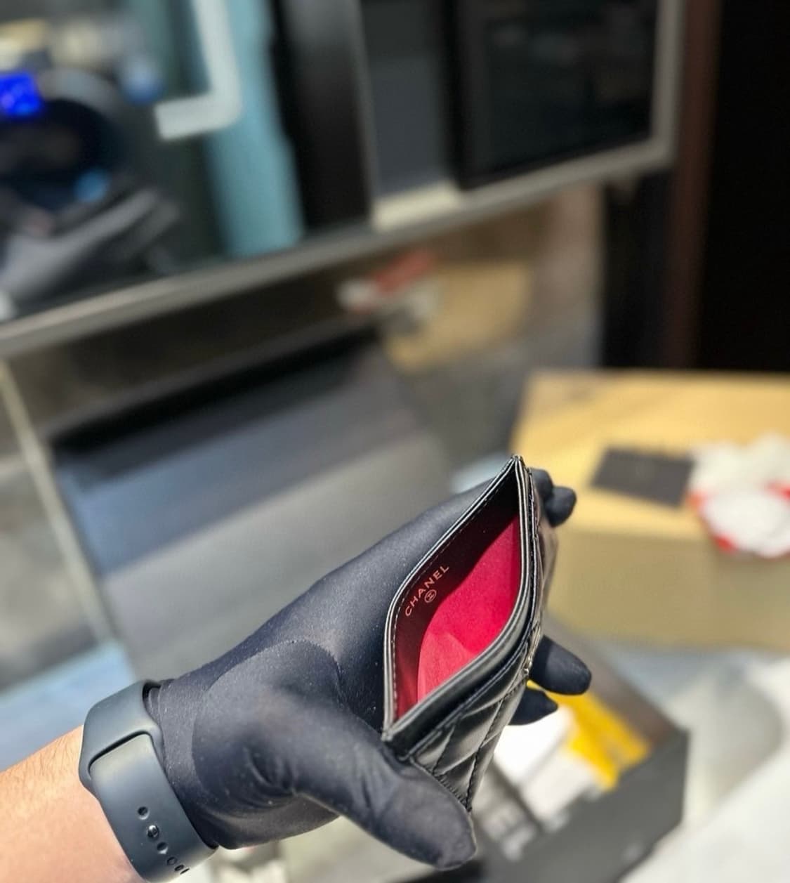 샤넬뷰티 램스킨 카드지갑 블랙 풀박스 상품이미지9