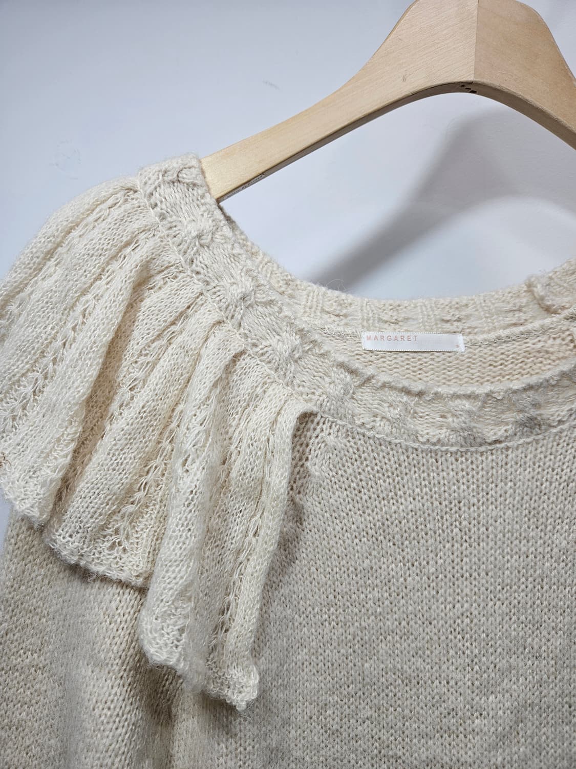 마가렛(Margaret) 긴팔 니트 아이보리 상품이미지7