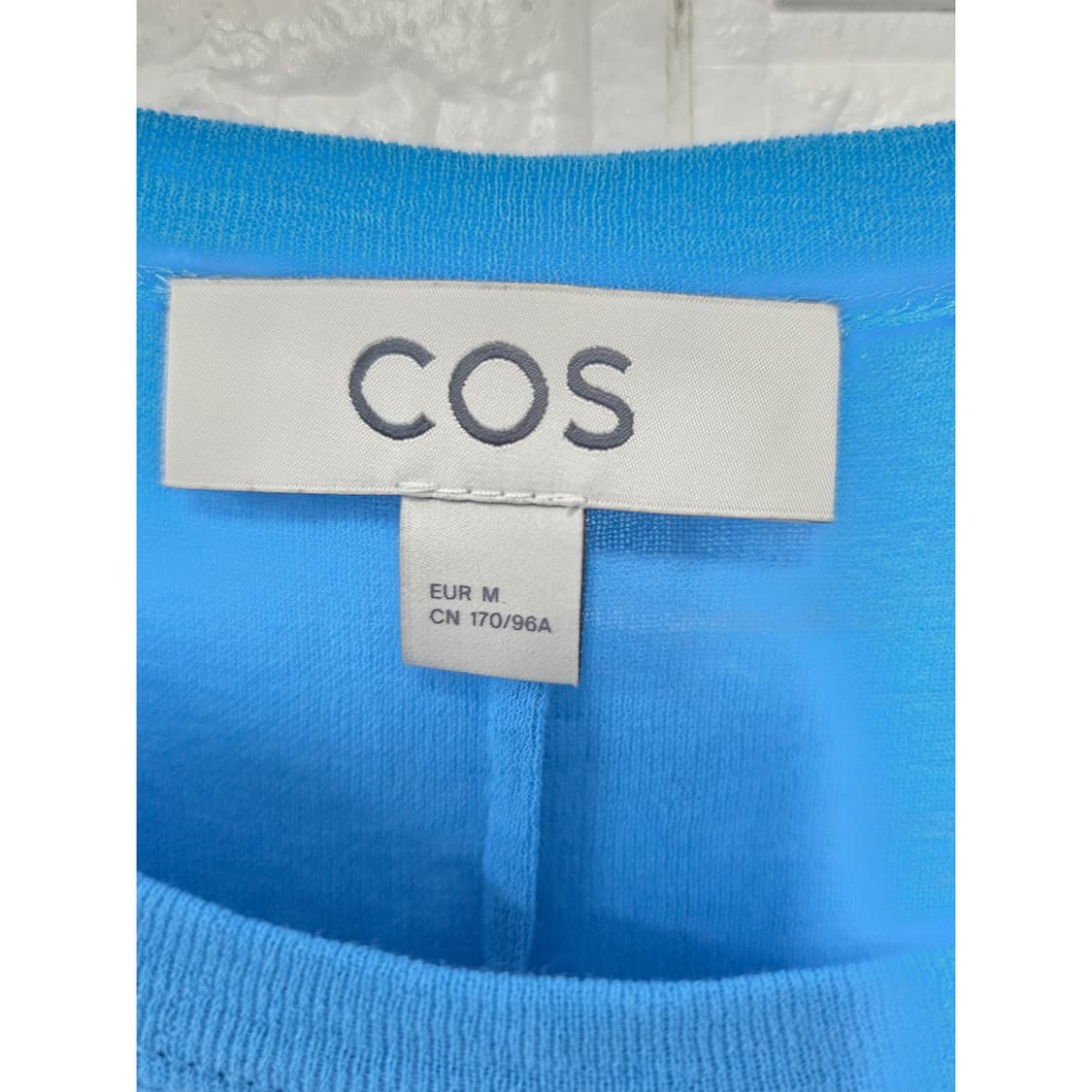 택포) M COS 코스 블루 티셔츠  상품이미지2