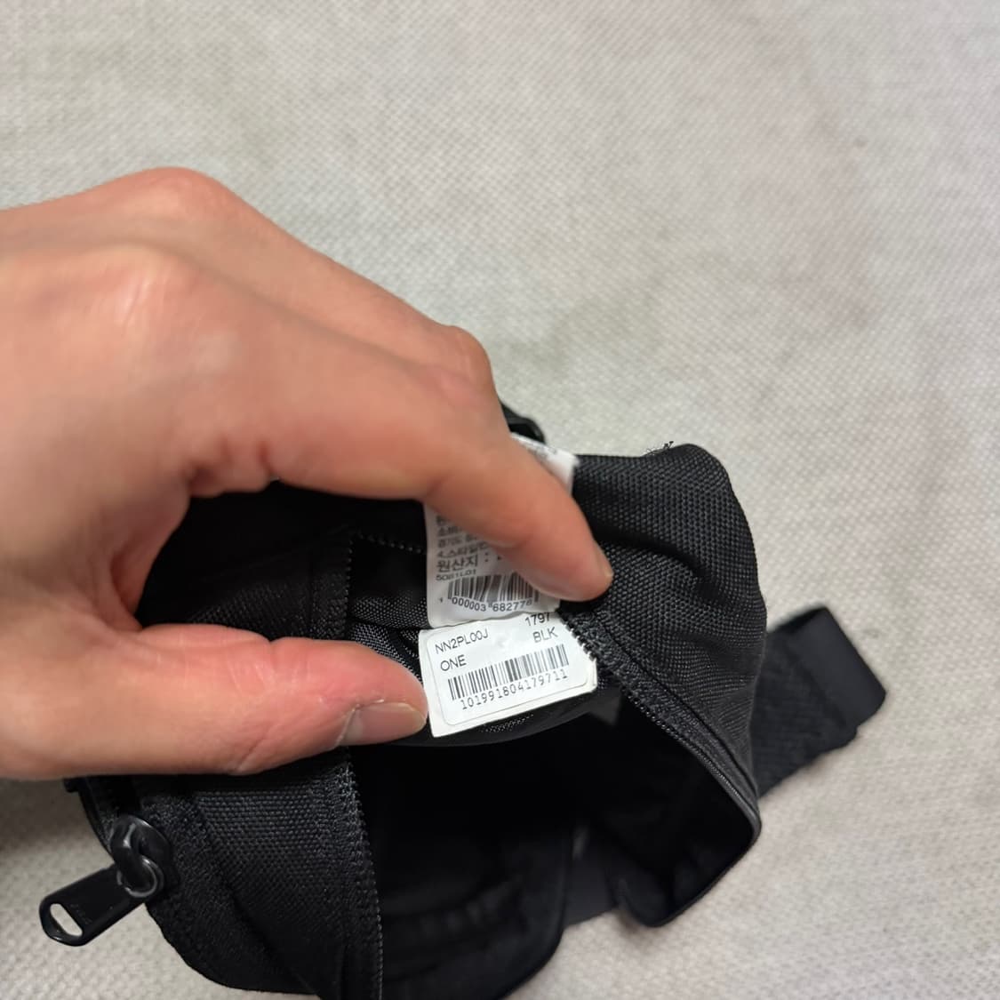 노스페이스 화이트라벨 블랙 웨이스트백 상품이미지6