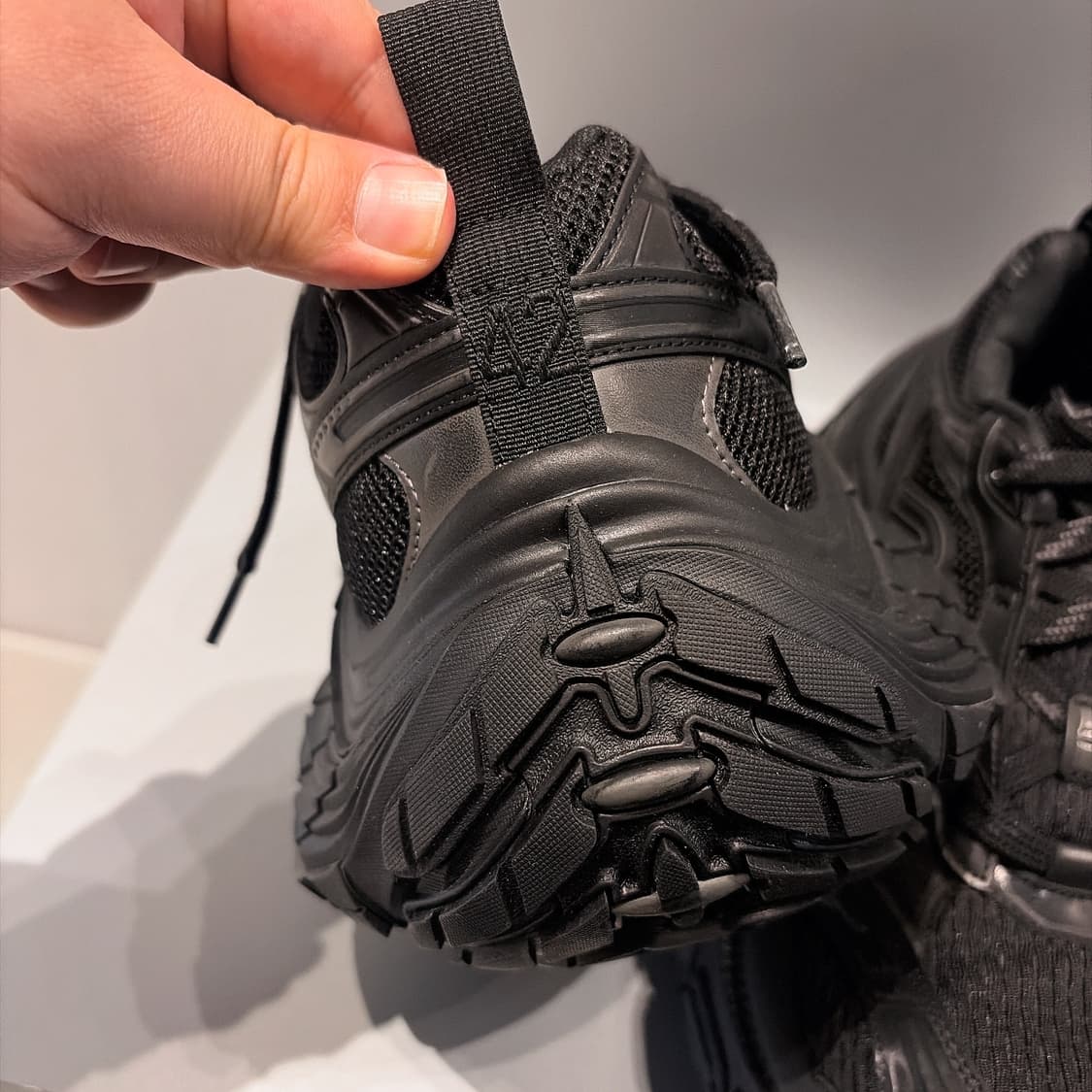 (정품/새상품)BALENCIAGA 발렌시아가 남성 10XL 스니커즈 블랙 상품이미지4