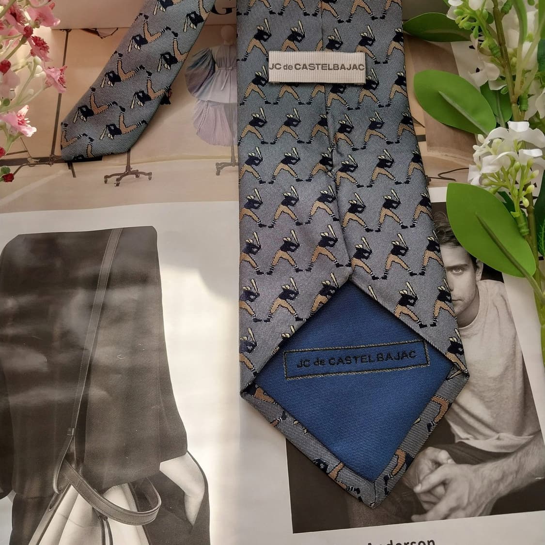 까스텔바작 실크 야구 타자 패턴 넥타이 9.9cm A등급 K1733
 상품이미지7