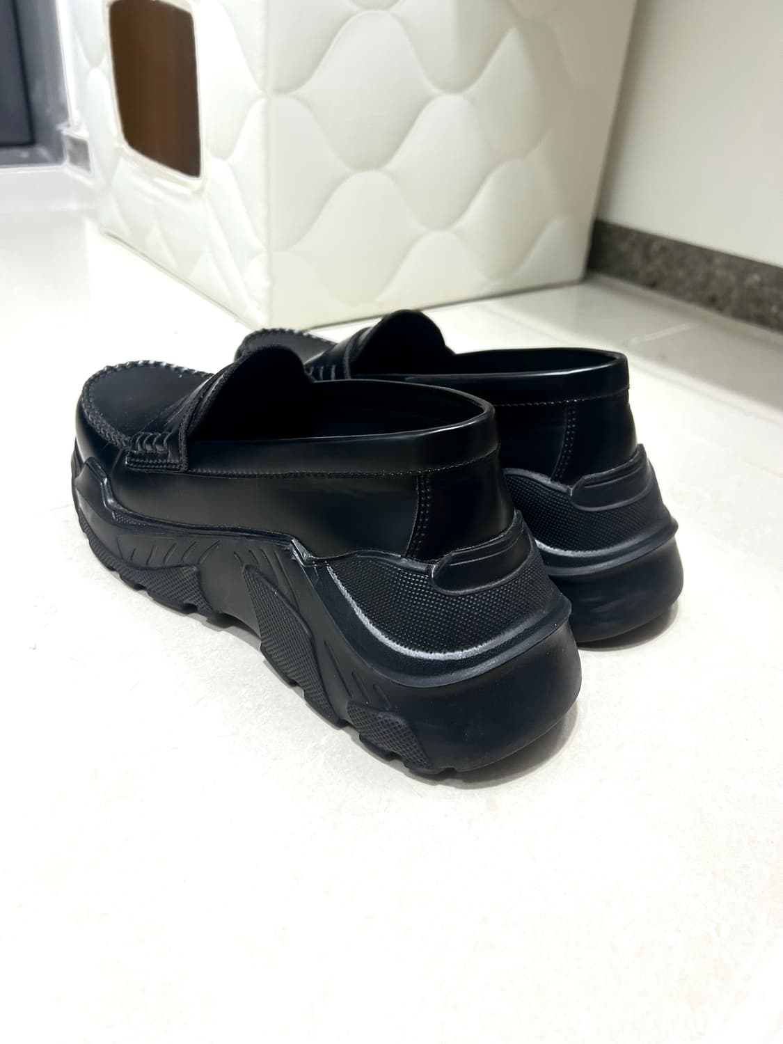 아키코아오키 레귤레이티드 그래비티 폭스 레더 블랙 38 제니로퍼 상품이미지3