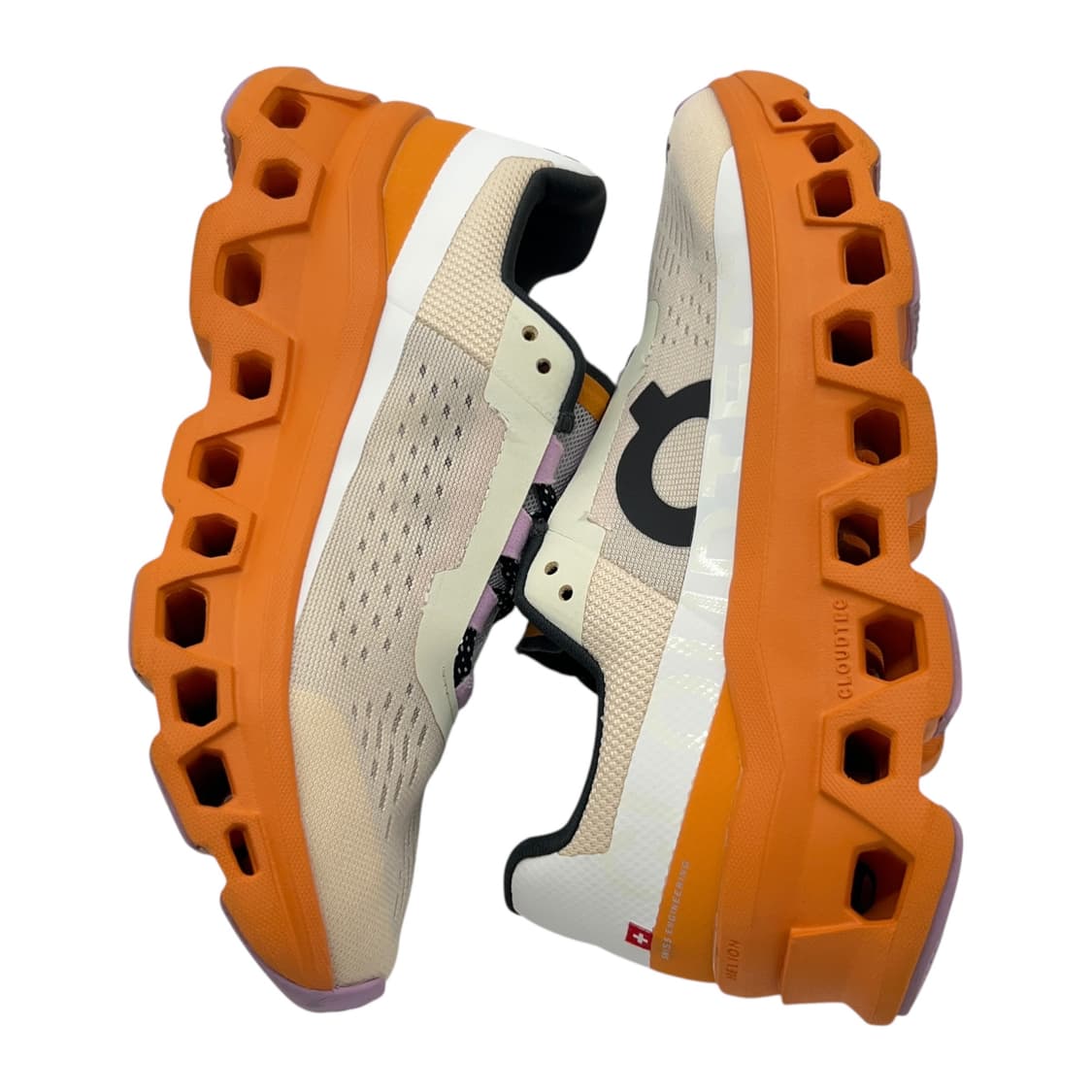 230 W 온 러닝 클라우드몬스터 펀 터메릭 상품이미지3