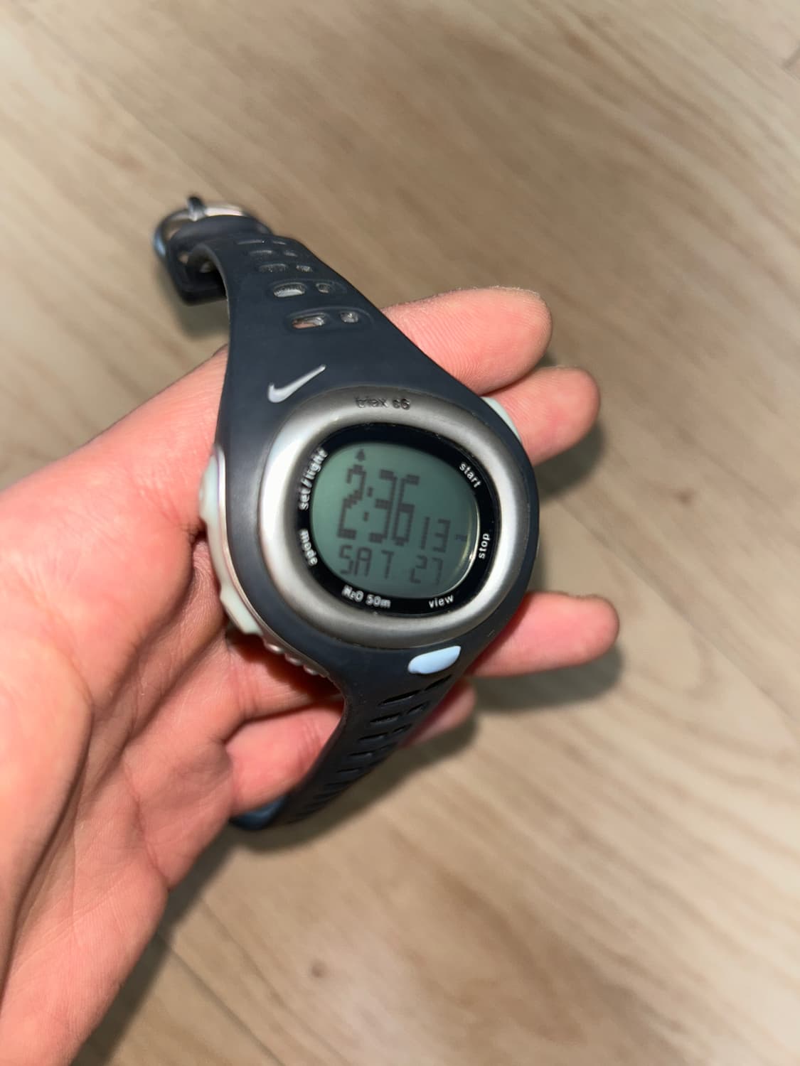 나이키 트라이엑스 뉴진스하니 착용 상품이미지2