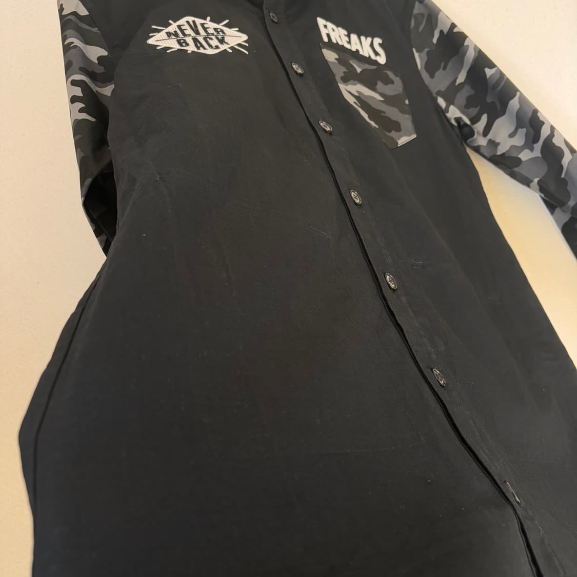 새제품 일본 스트릿 브랜드 카모 블랙 셔츠 2 사이즈 캔디스트리퍼 상품이미지8