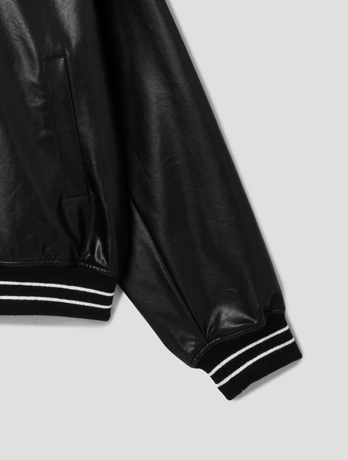 에잇세컨즈 폭스 레더 바시티 자켓 Faux Leather Varsity 상품이미지8