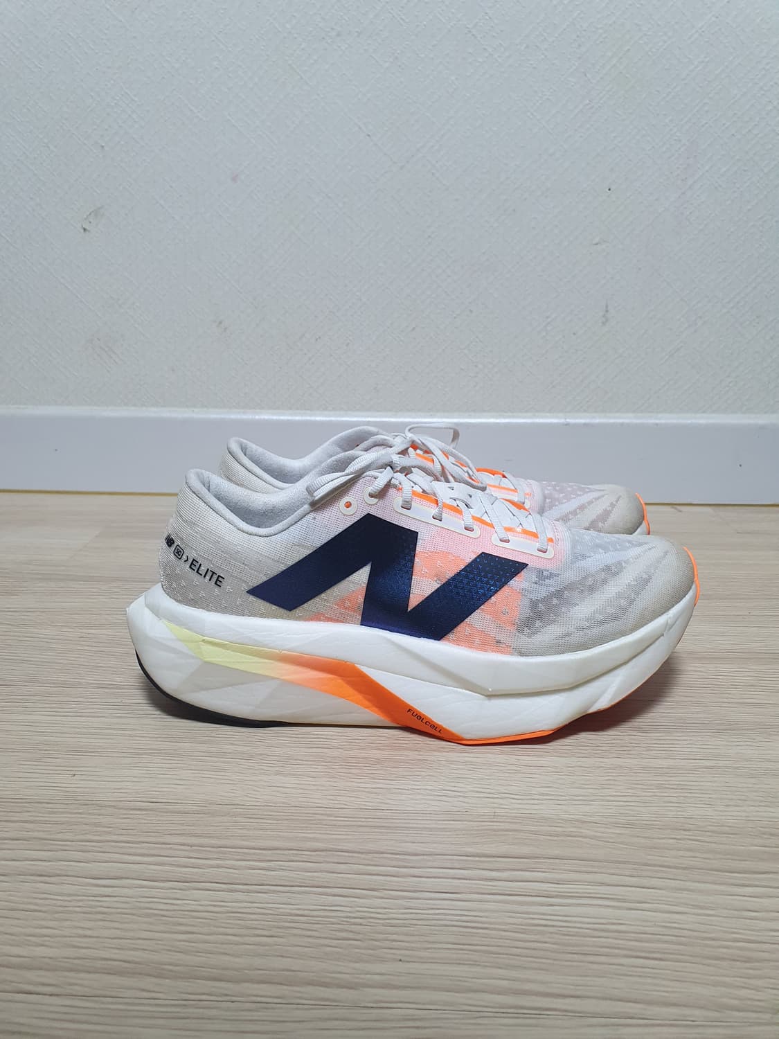 뉴발란스 퓨어셀 엘리트 레벨v4 러닝화 270 상품이미지1