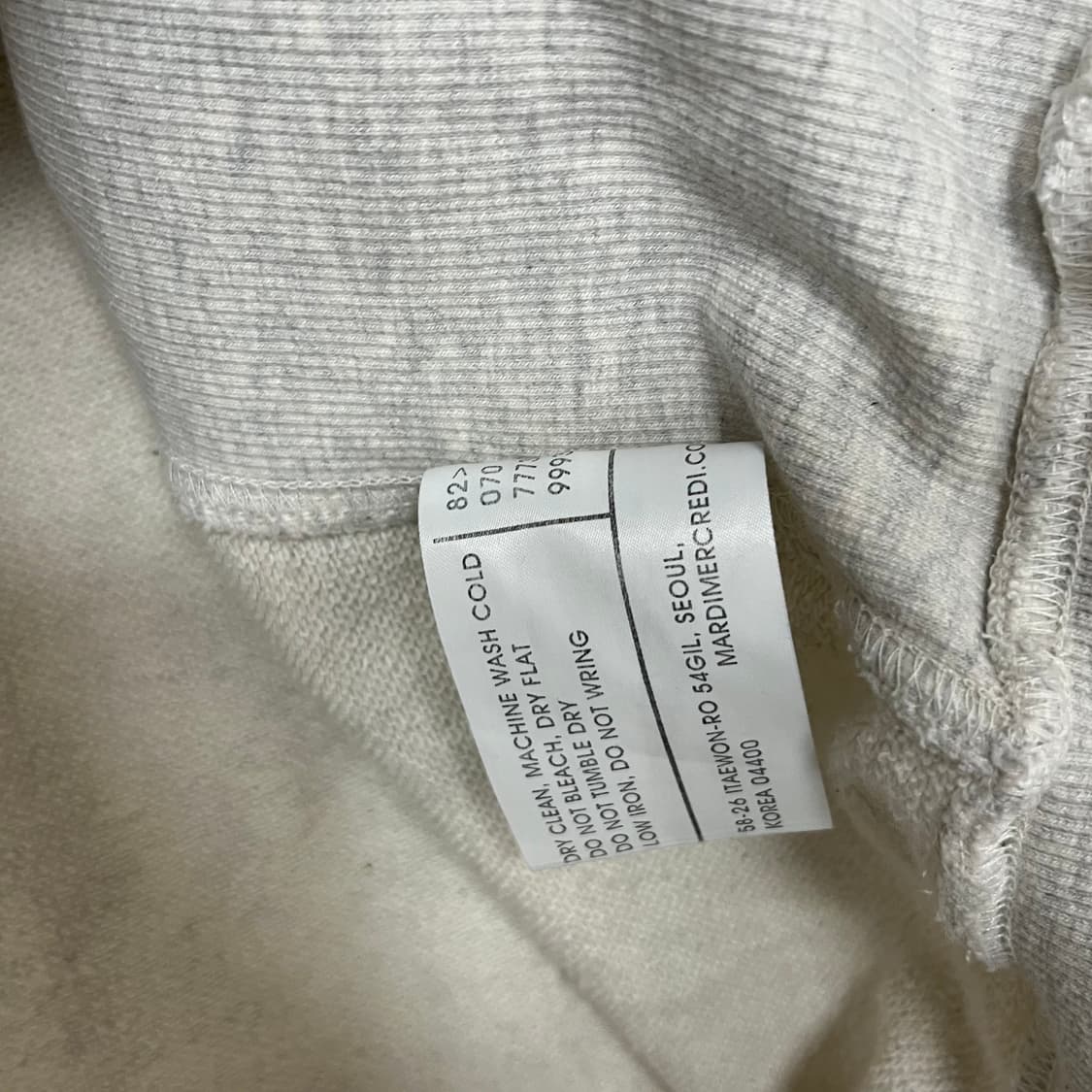 마르디메크르디 스페이드 자수 맨투맨 오트밀 상품이미지5