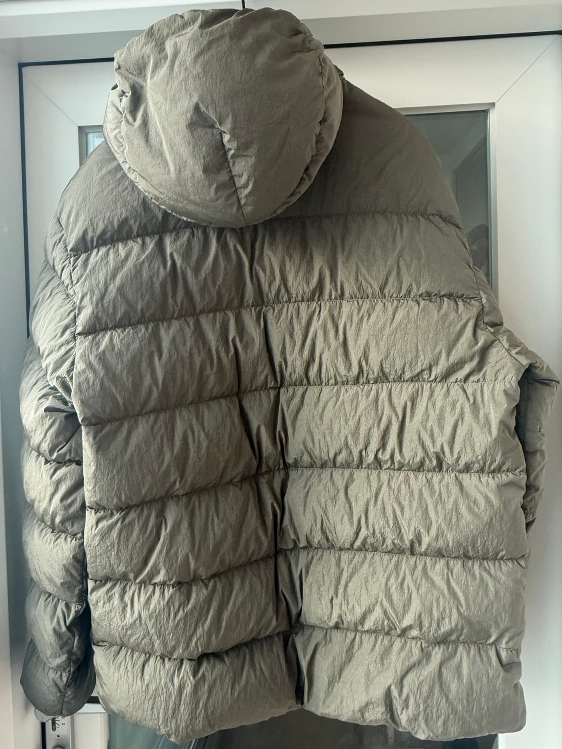 CP컴퍼니 크롬R 후드 패딩 XL 상품이미지3