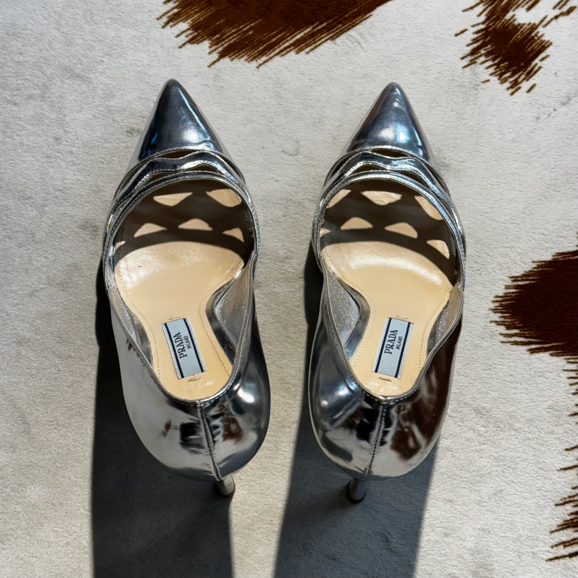 PRADA 프라다 실버 메탈릭 펌프스 힐 35 (230) 상품이미지5