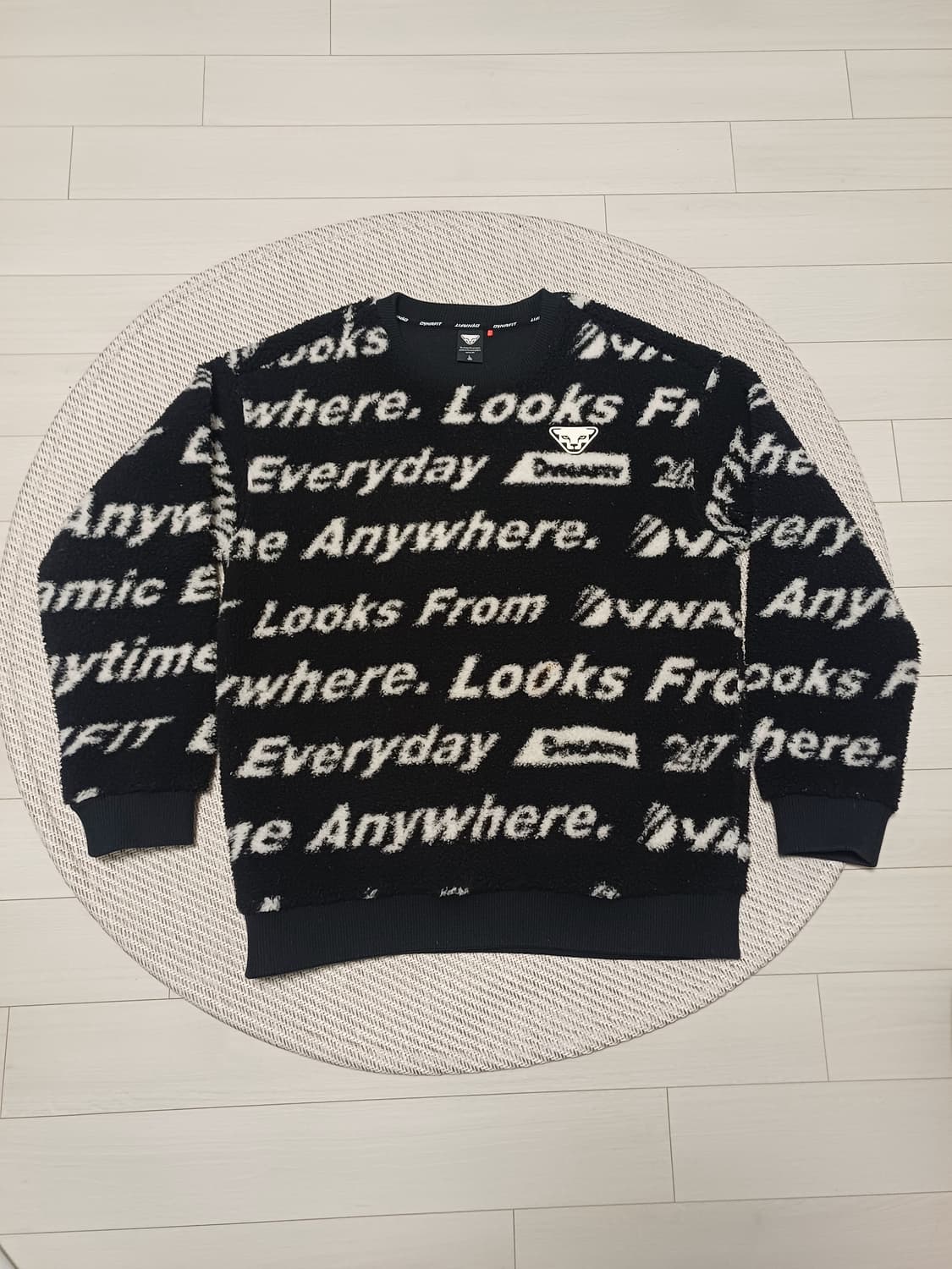 [L/100] 다이나핏 레터링 보아 플리스 맨투맨 (기모안감) 상품이미지1