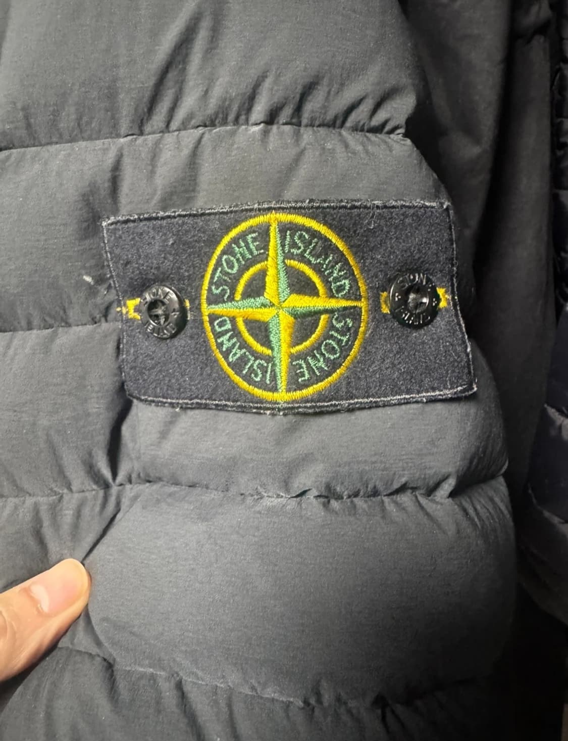 스톤아일랜드 룸우븐 경량패딩 블랙L 상품이미지3