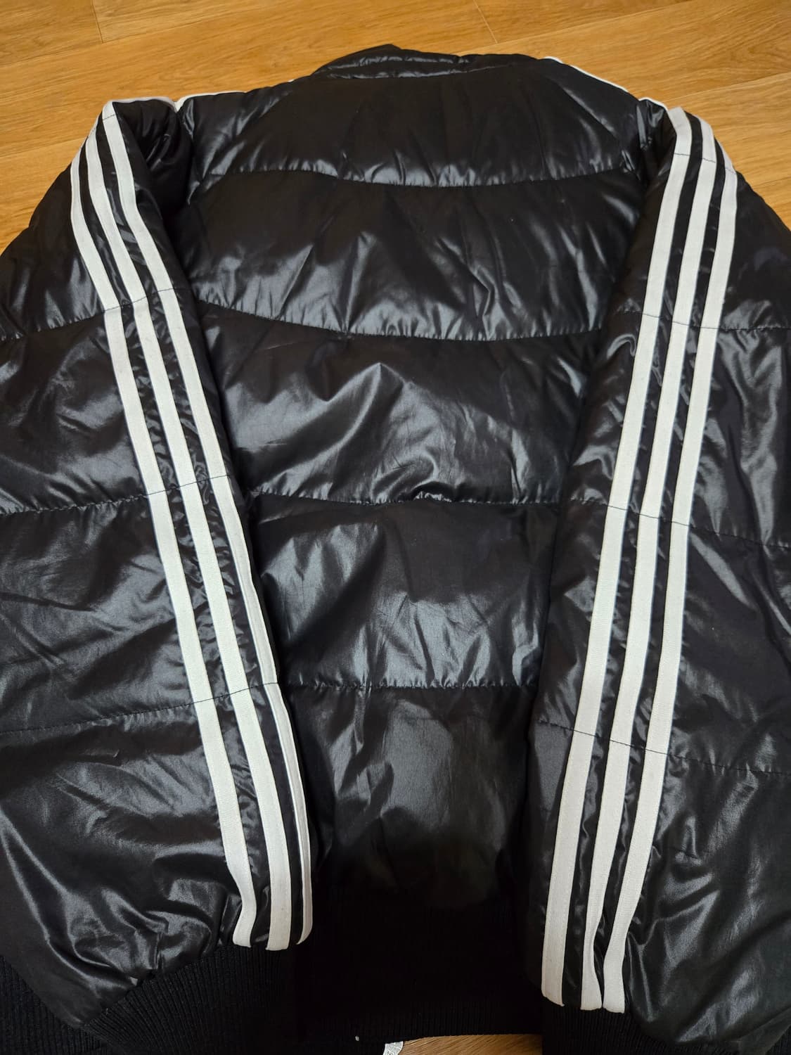 아디다스 을드스쿨 삼선 블랙 다운패딩(대장급매물) 상품이미지5