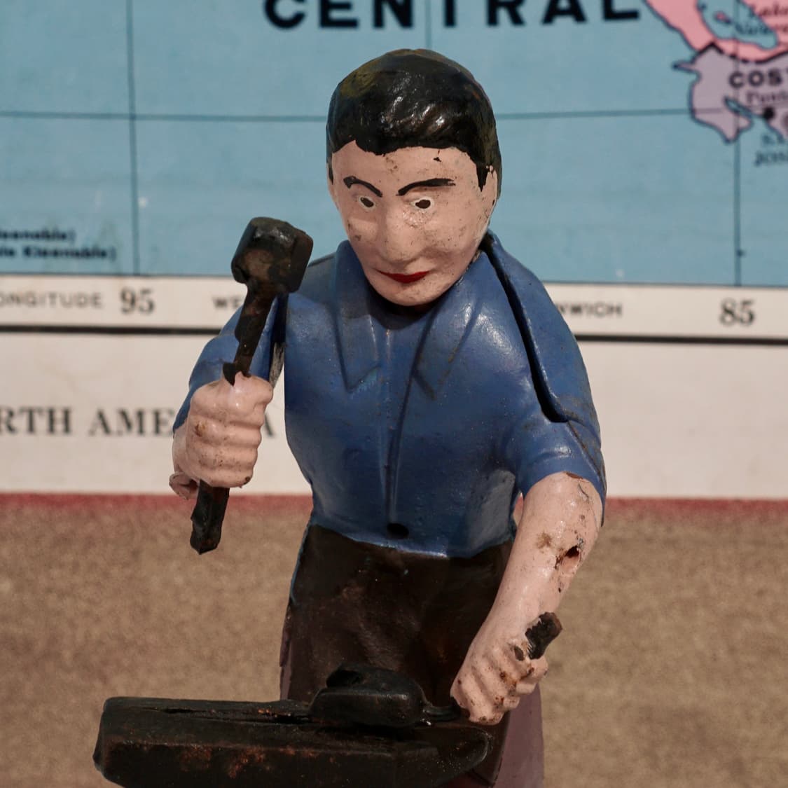 1970년 존 디어 주철 대장장이 저금통 소품 상품이미지3