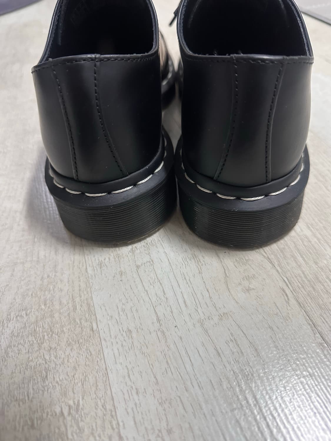 닥터마틴 1461 스무스 화이트 스티치(ws) uk6 상품이미지2