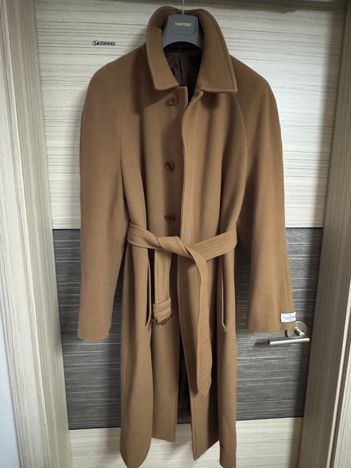 발렌티노 울캐시미어 벨티드 발마칸 코트 상품이미지1