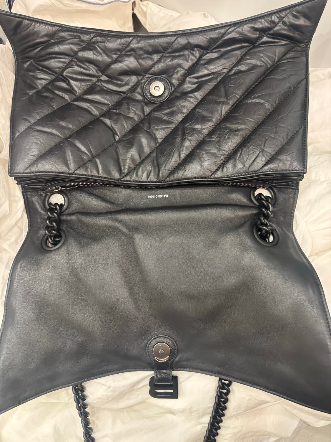 발렌시아가  미디엄 체인 백 퀄티드 블랙 상품이미지4