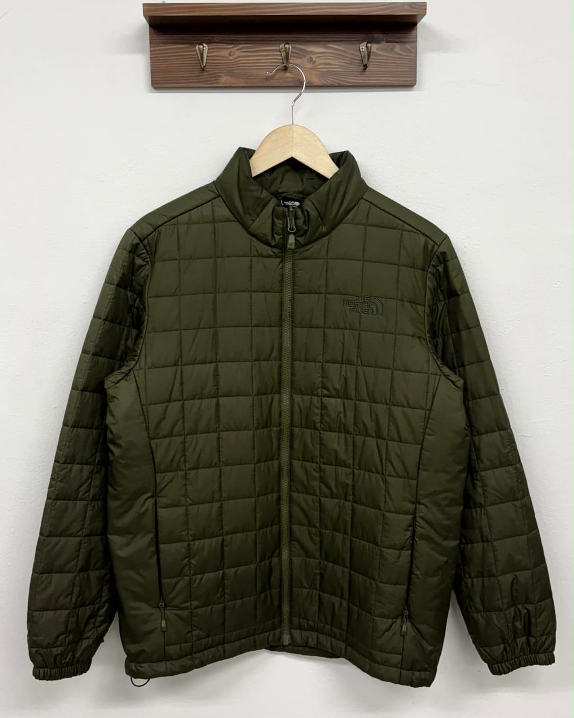 [100] 노스페이스 카키 퀄팅 경량 패딩 상품이미지1