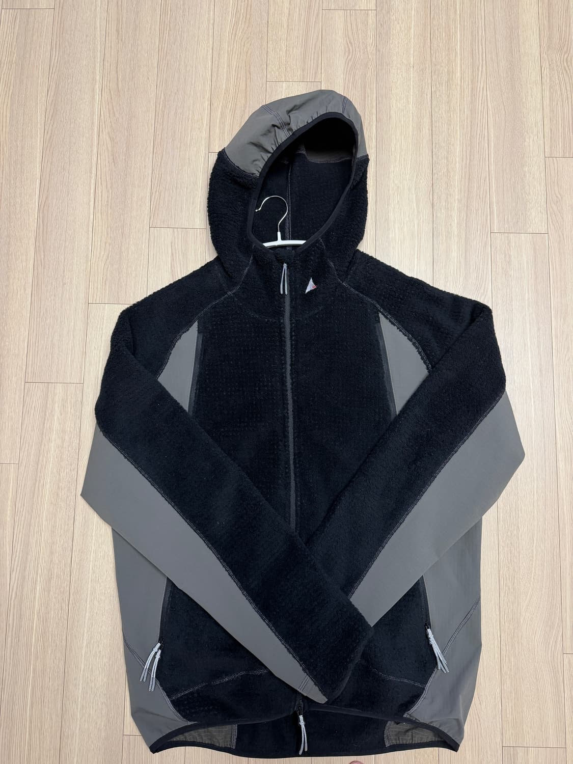 로아 25fw 후리스  플리스 L 상품이미지2