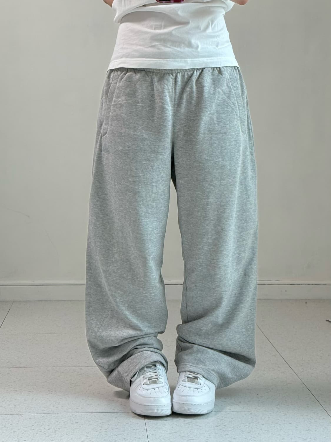 아디다스 그레이 스웻팬츠 상품이미지1