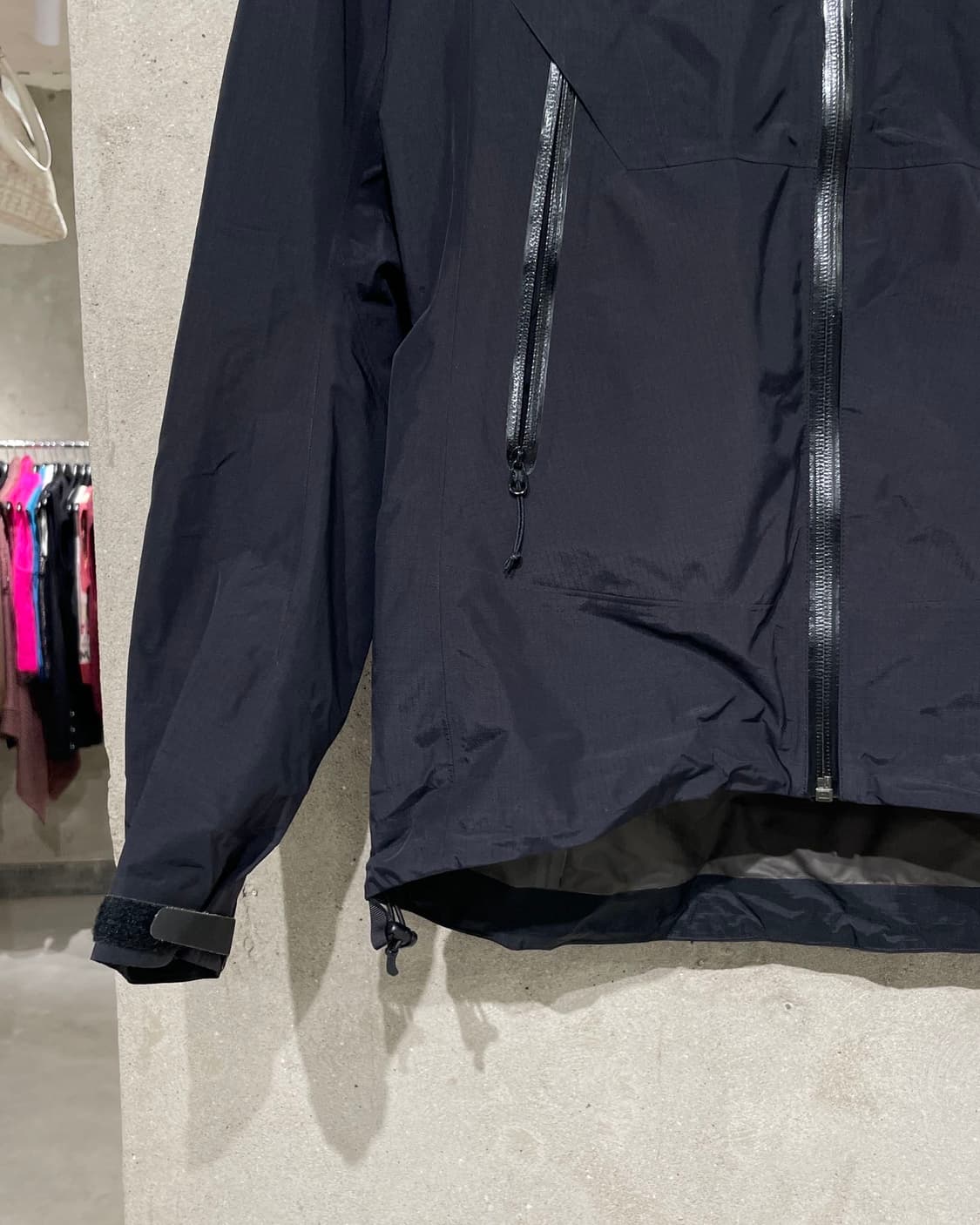 아크테릭스 우먼 고어텍스 나일론 윈드 브레이커 상품이미지4