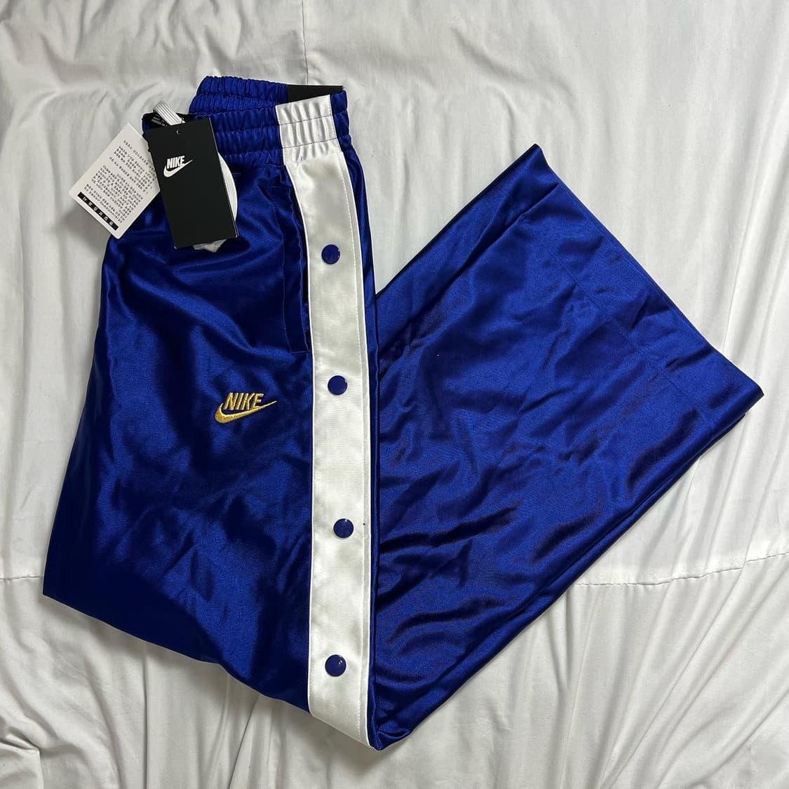 새상품 나이키 스냅 벨벳 트레이닝팬츠 상품이미지1