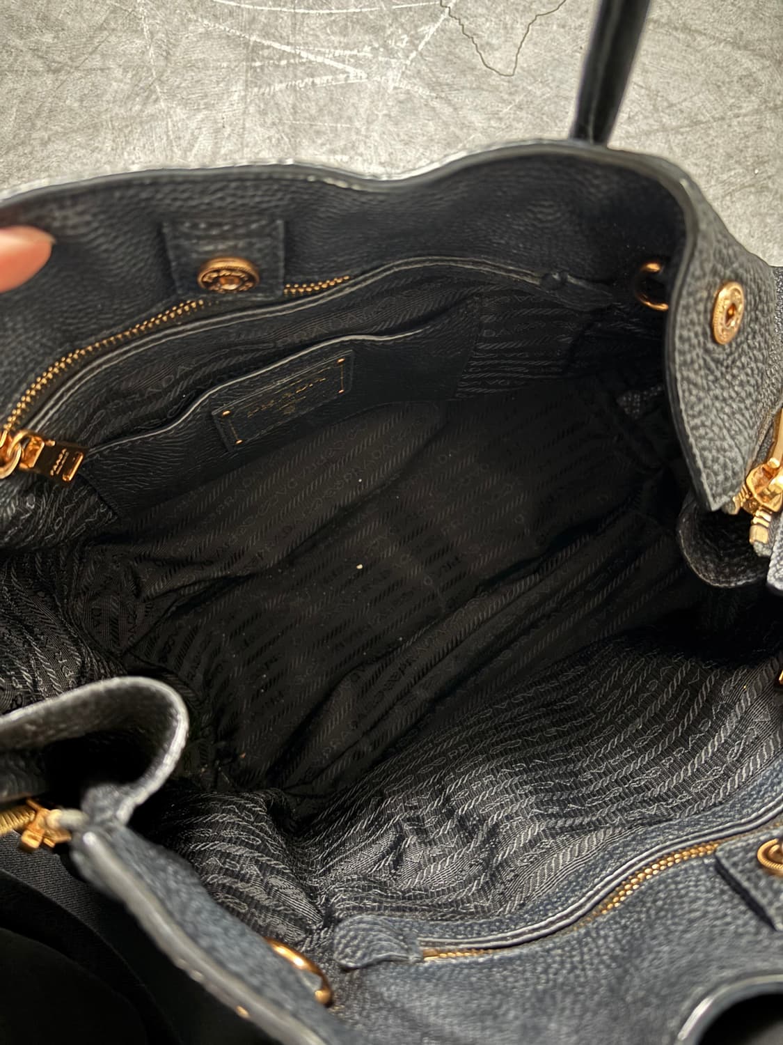 Prada 프라다 비텔로 다이노 레더 토트백  상품이미지6