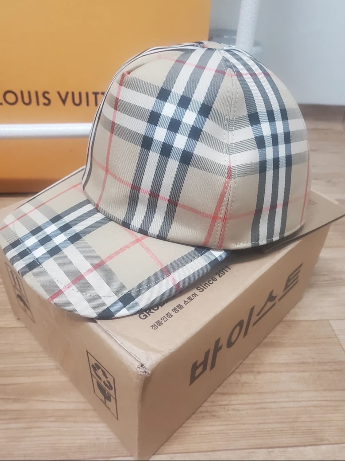 버버리 체크 볼캡 상품이미지1