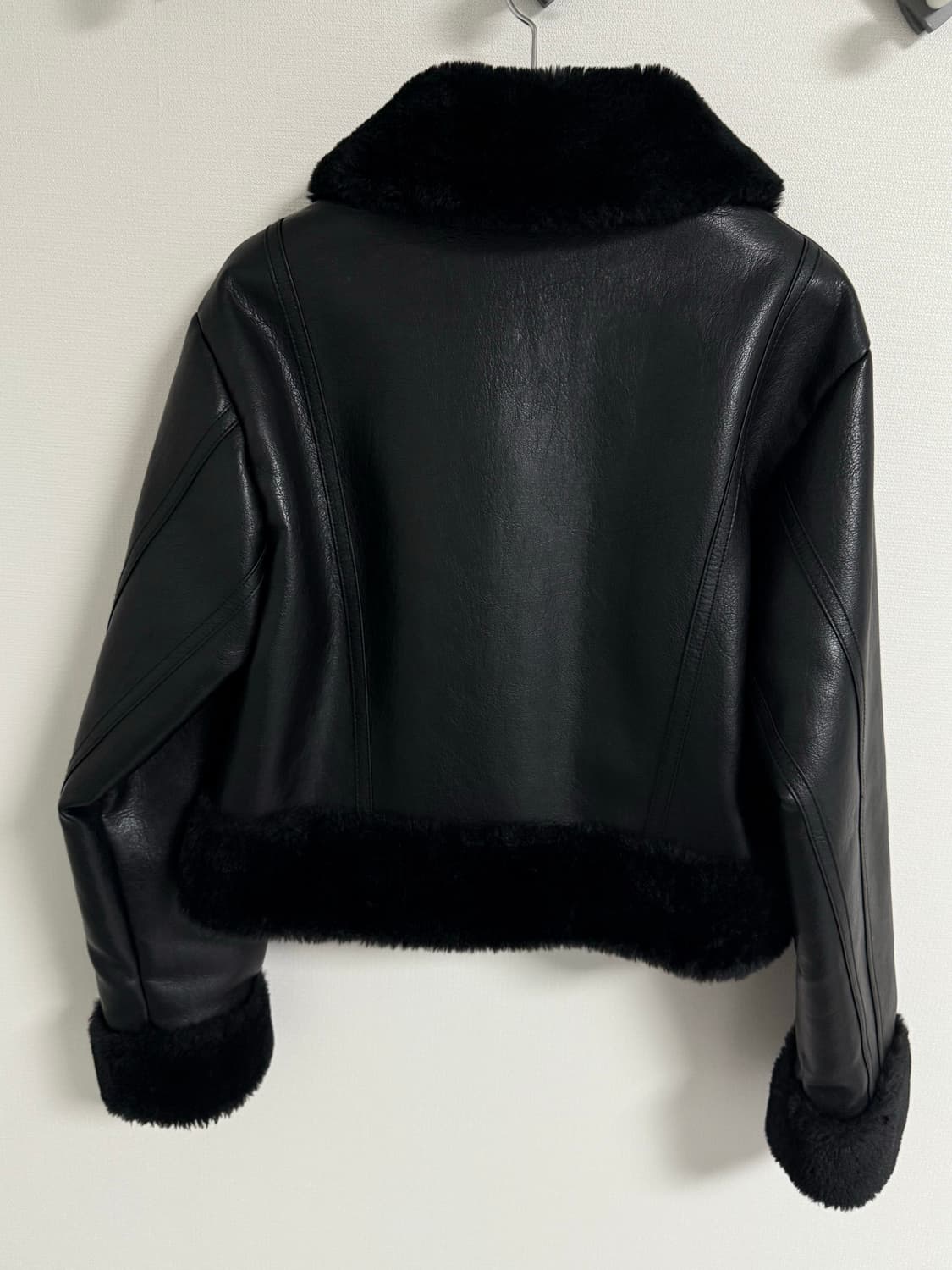 보헤미안서울 하이넥 무스탕 22FW 상품이미지5