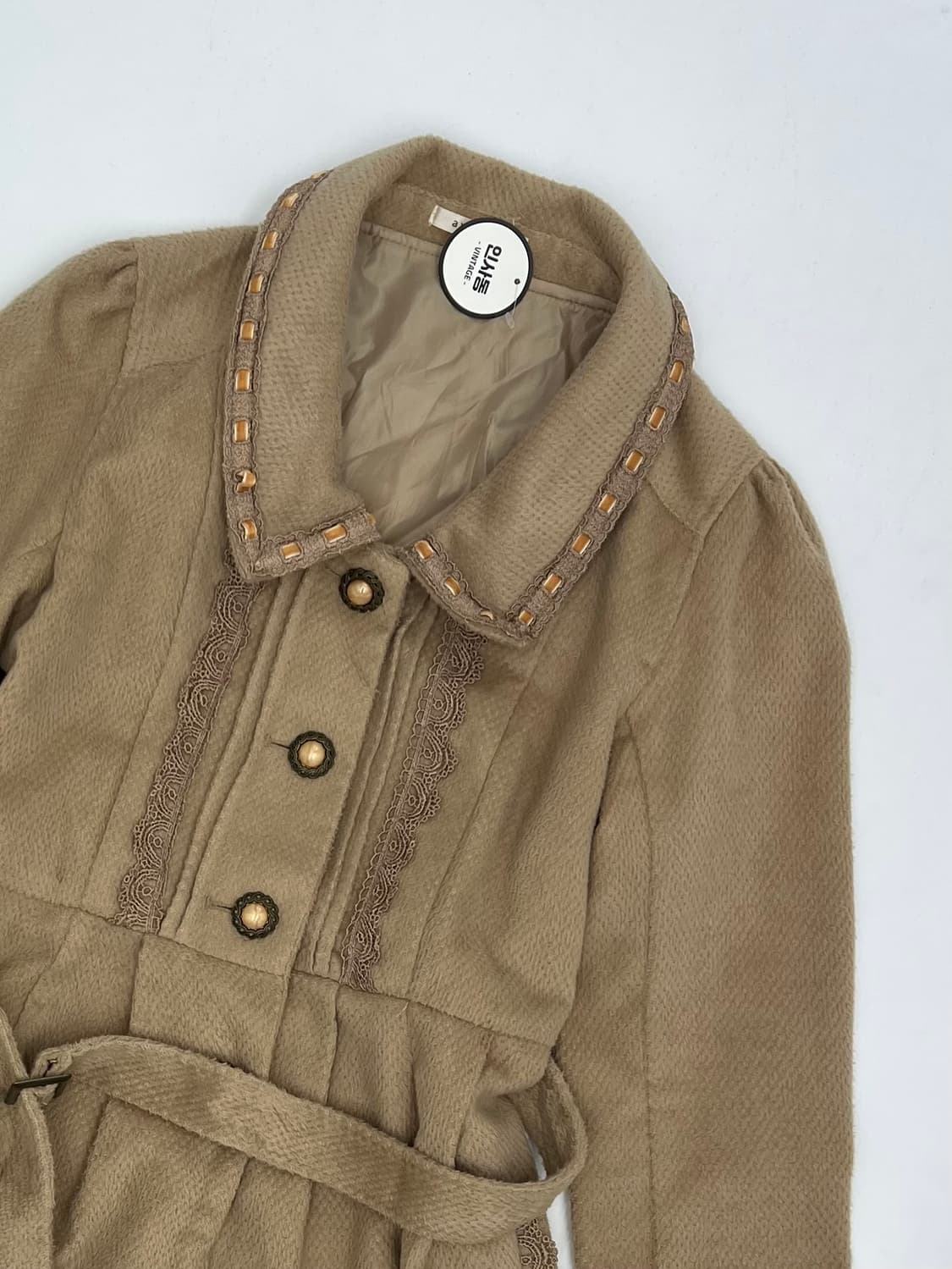 엑시즈팜 레이스 퍼 디테일 롱 자켓 상품이미지2