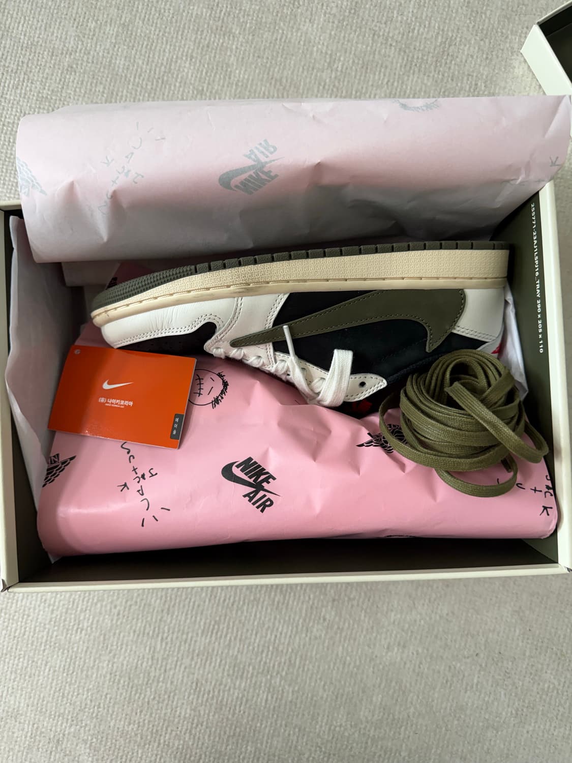 나이키 트래비스 스캇 OG 로우 올리브 상품이미지10