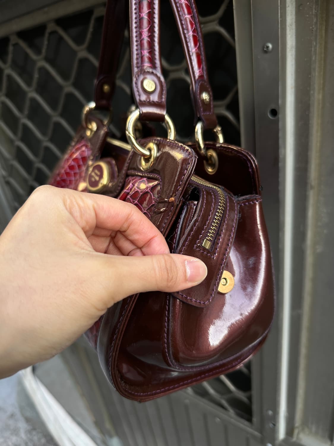 Pierre Cardin Paris croco burgundy bag 상품이미지2