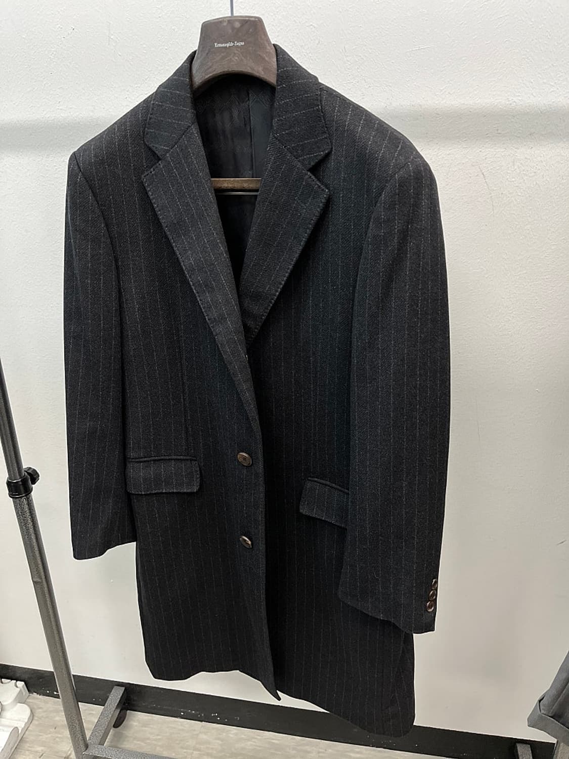 105) 닥스 스트라이프 캐시미어100% 코트 상품이미지1