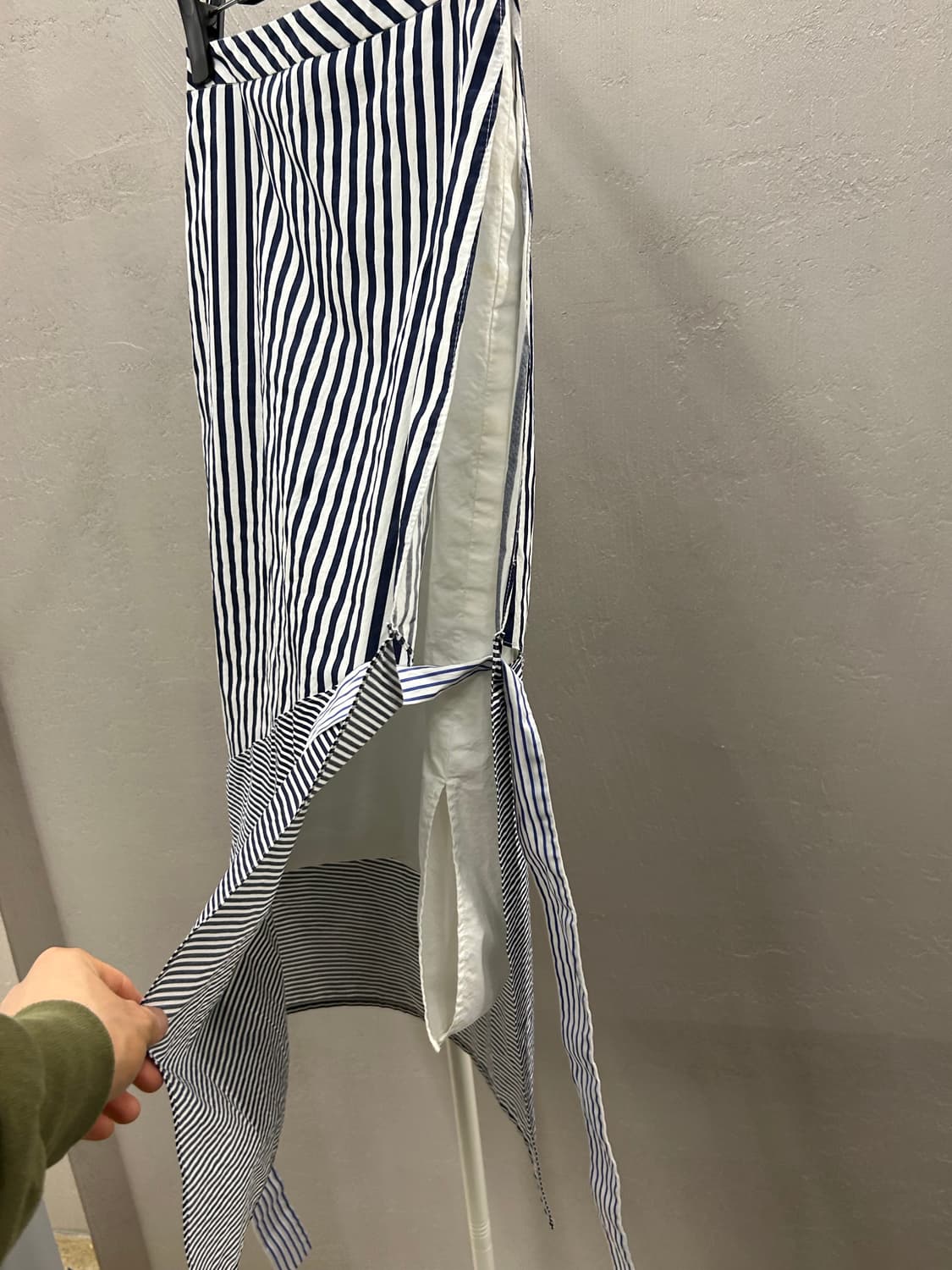 RECTO 렉토 스트라이프 랩 스커트 블랙&화이트 상품이미지4