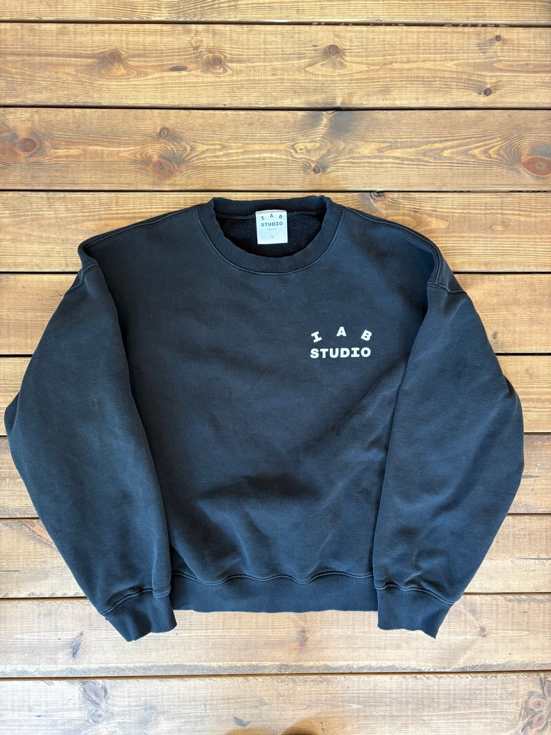 IAB 블랙 맨투맨 상품이미지5