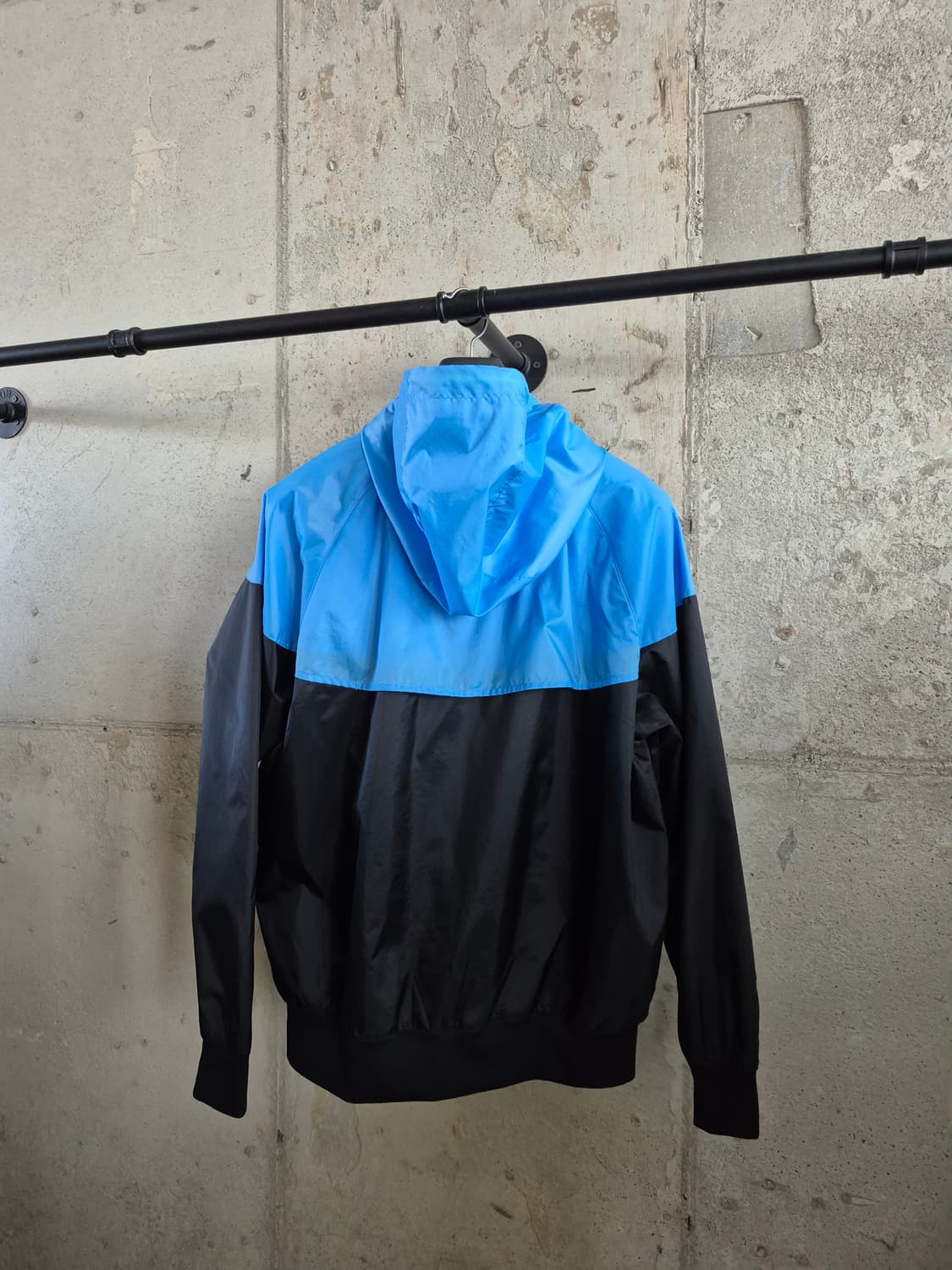 나이키 윈드러너 후드바람막이 상품이미지5