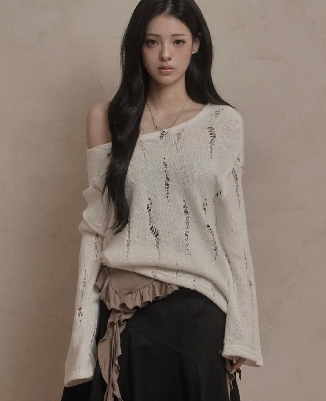 카키포인트 데미지 펀칭 니트 아이보리 상품이미지1