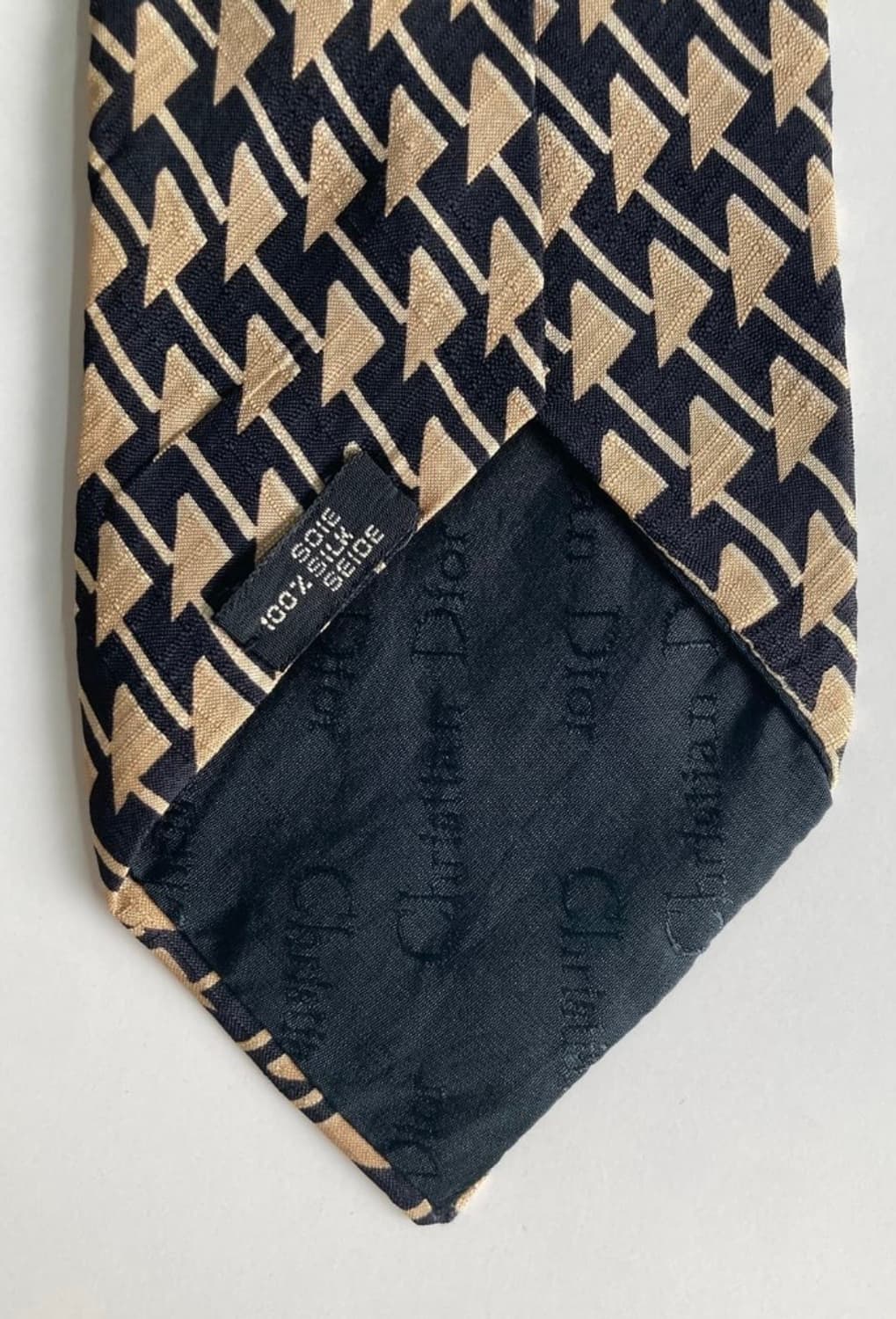 크리스찬디올무슈 넥타이 상품이미지8