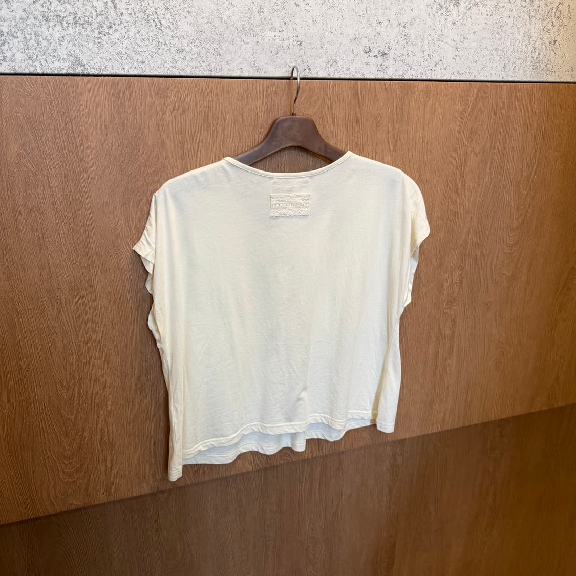 빈티지 반팔 블라우스 레이스 빅카라 핀턱 셔링 디테일 루즈핏 아이보리 상품이미지2