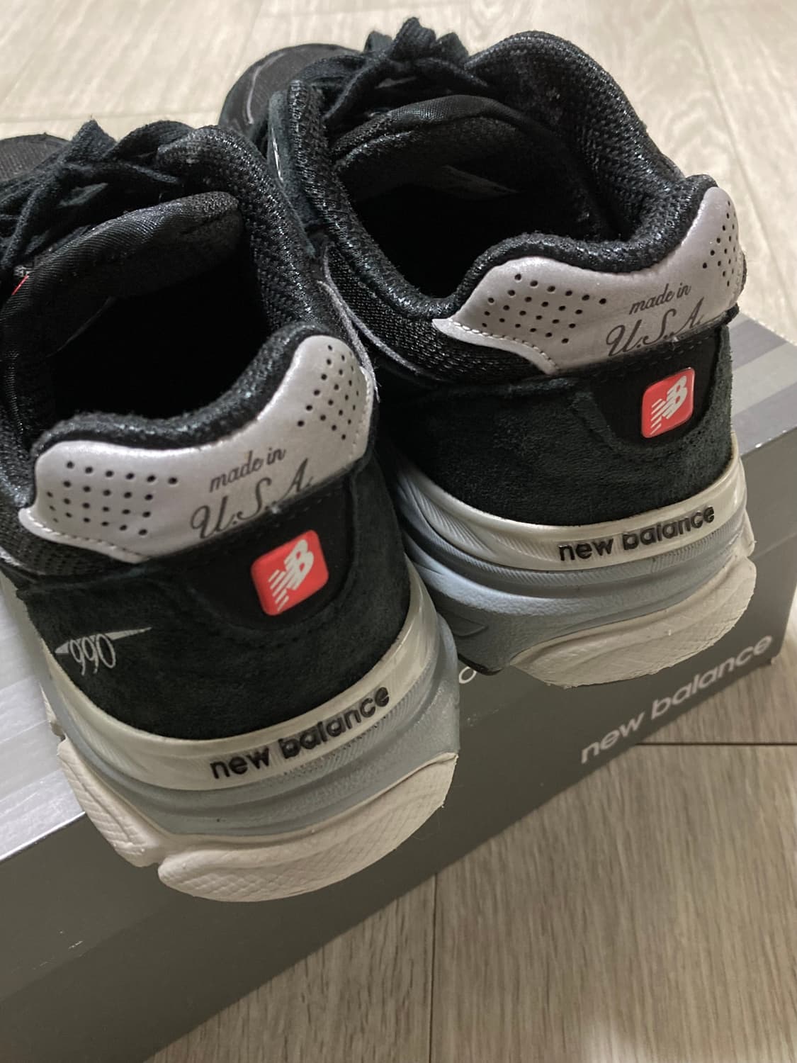 뉴발란스 990v3 블랙 260사이즈 판매 상품이미지3