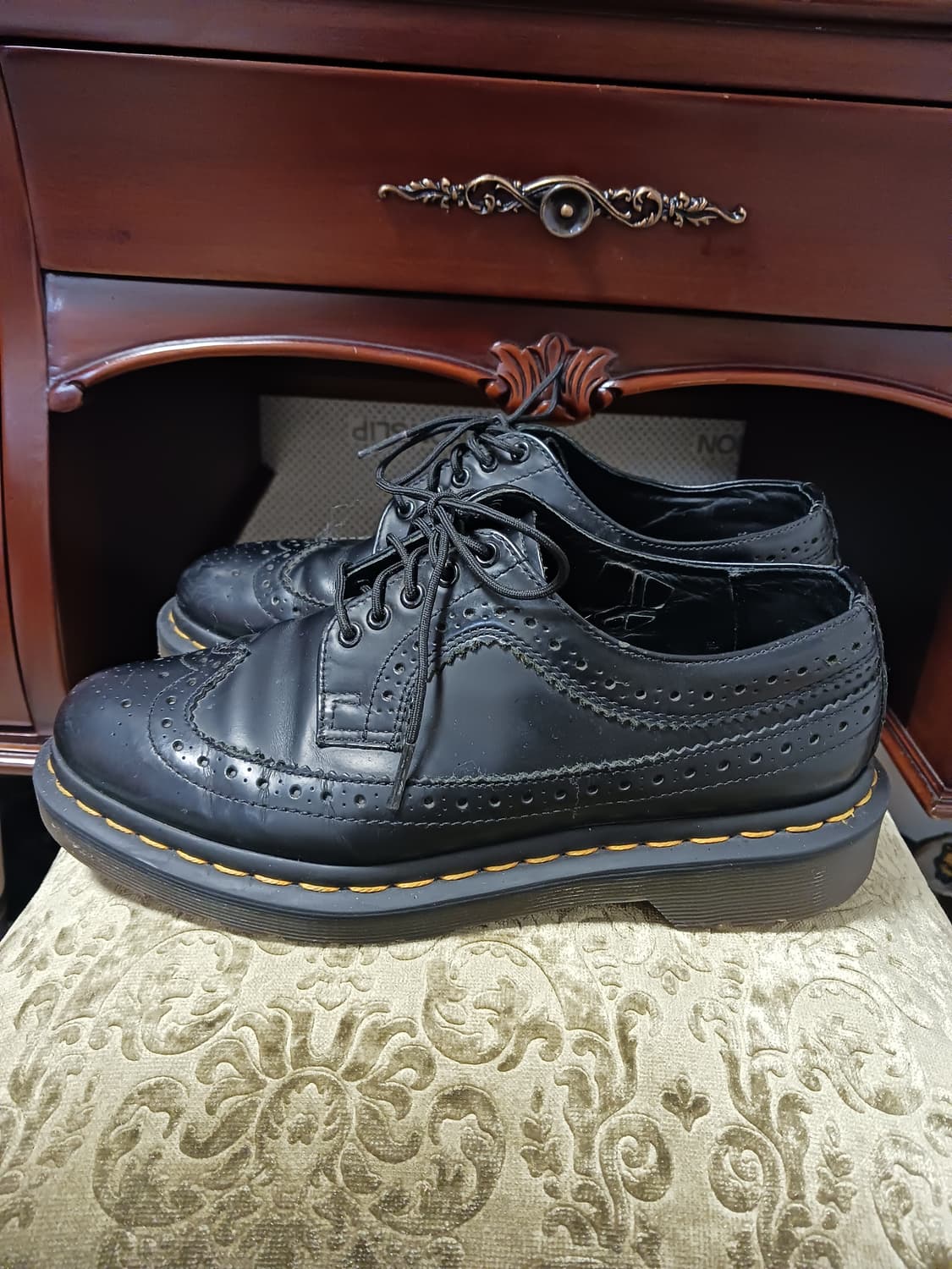 닥터마틴 3989 브로그 윙팁 상품이미지2