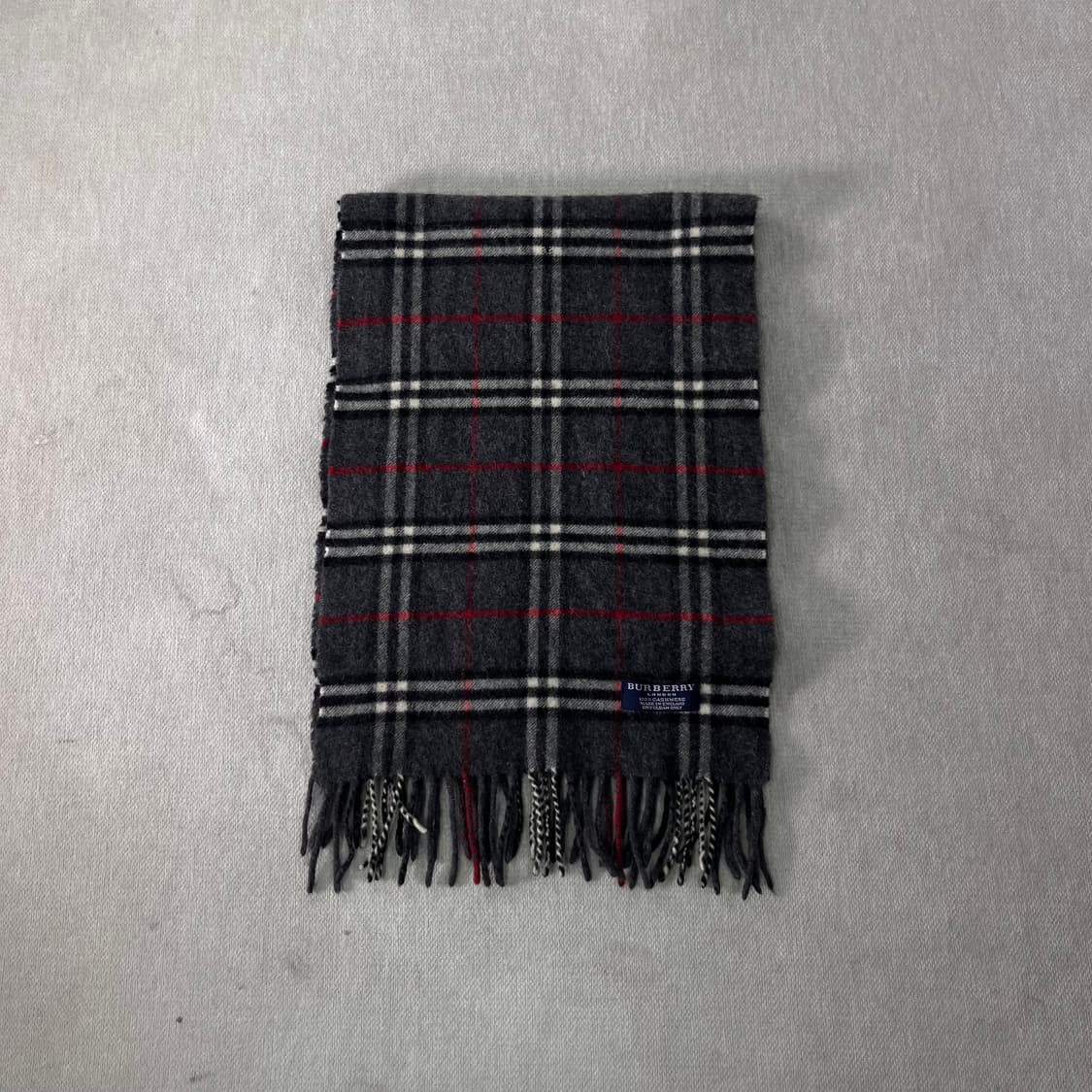 버버리 노바체크 캐시미어 차콜 머플러 상품이미지2