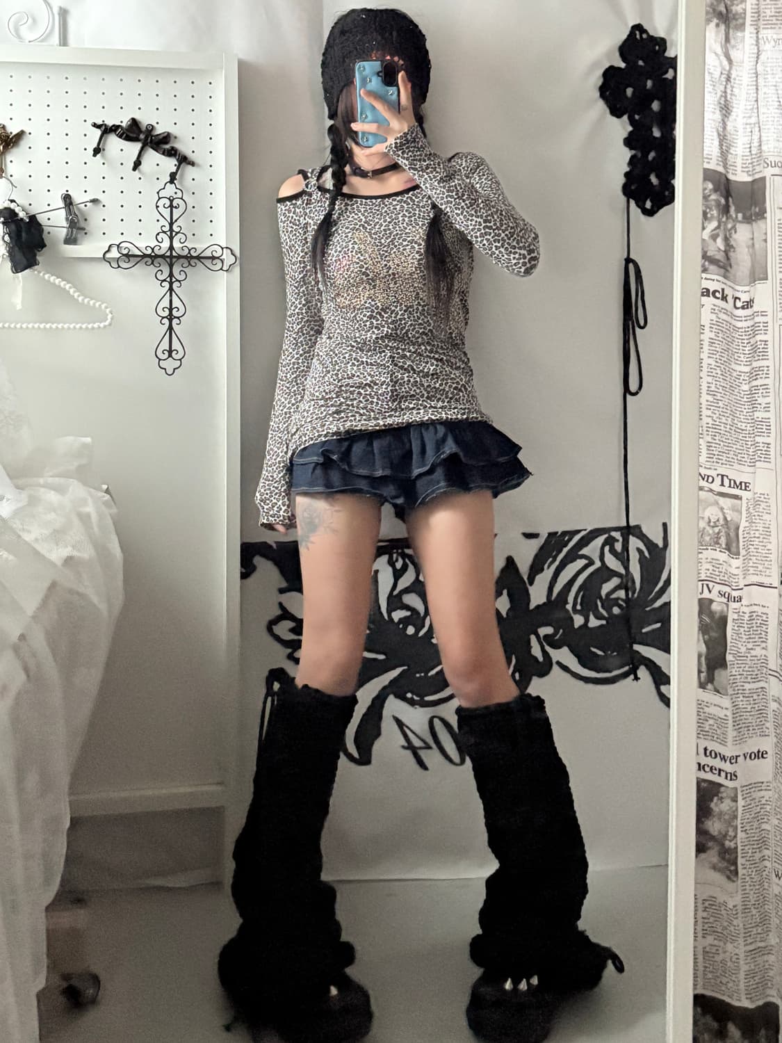 • Leopard Off-Shoulder Long Sleeve 상품이미지4