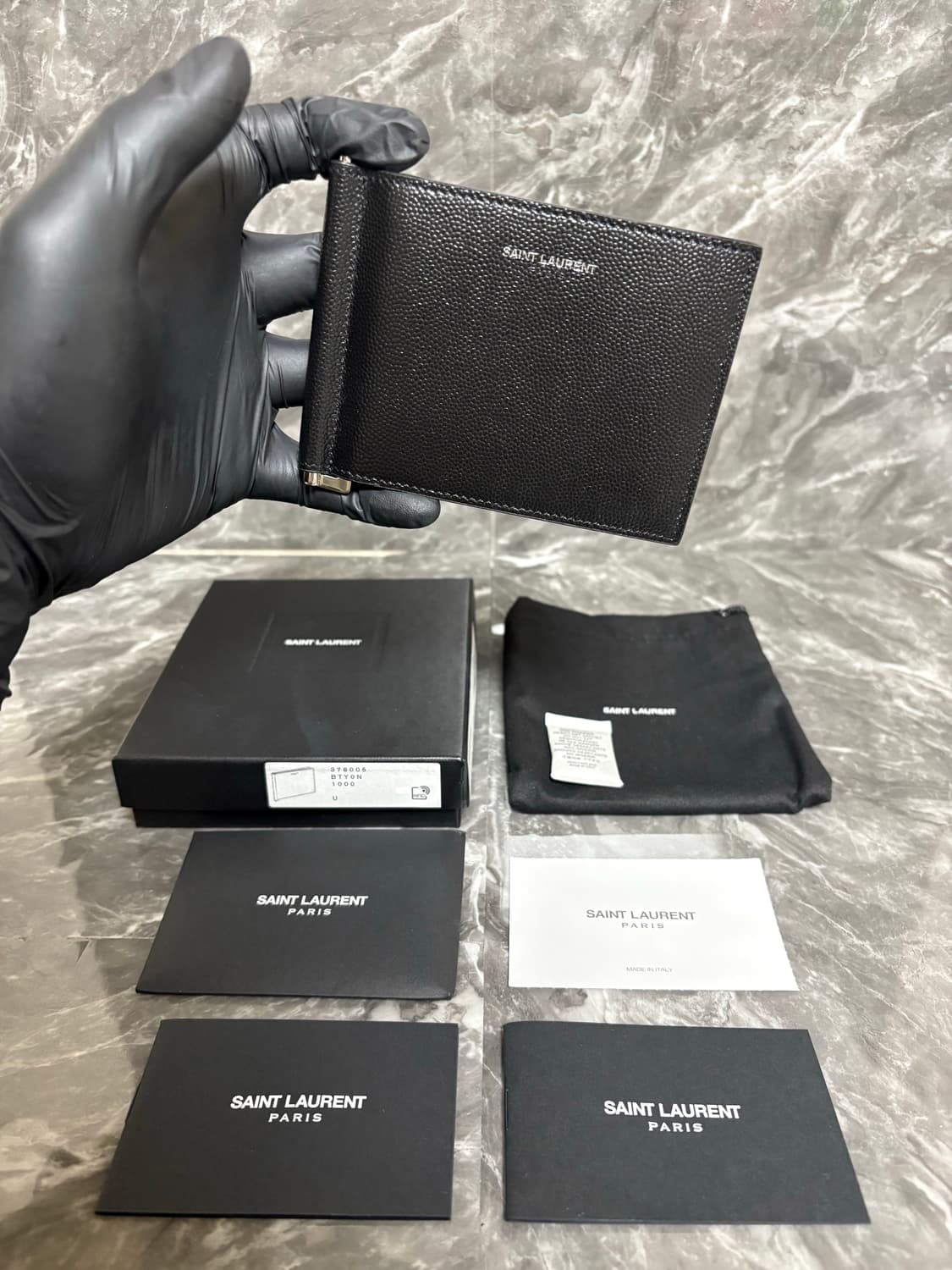 [새상품] 입생로랑 머니클립 레더 반지갑 상품이미지1