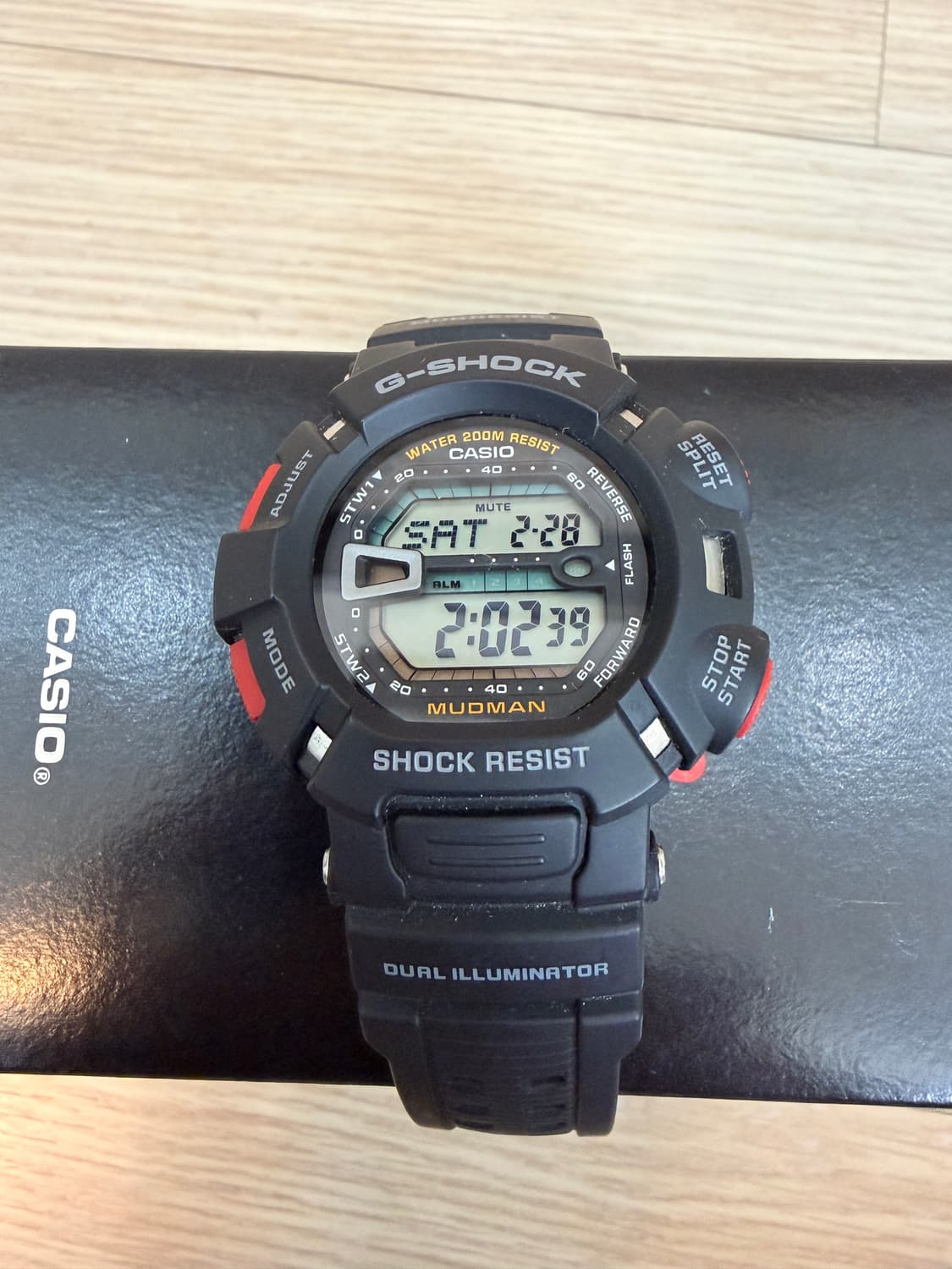 카시오 지샥 머드맨 상품이미지1