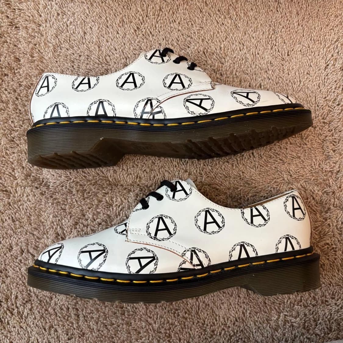 닥터마틴 x 슈프림 x 언더커버 아나키 3홀 슈즈 화이트 260 상품이미지3